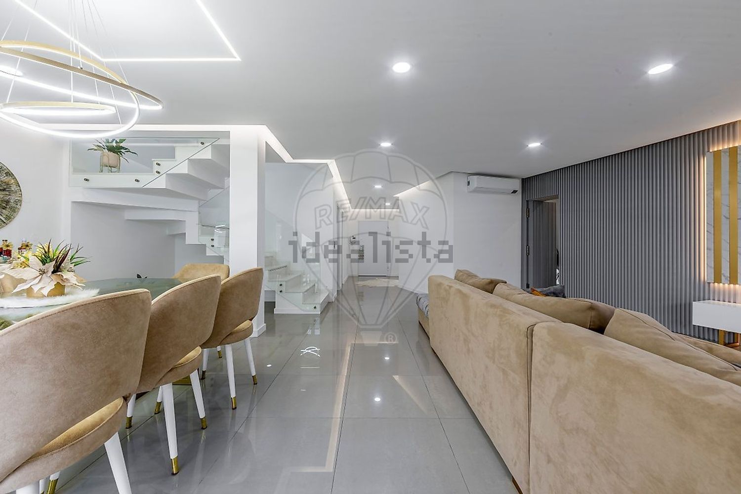 小楼房或独栋别墅出售在Rua da Ribeira - 客厅