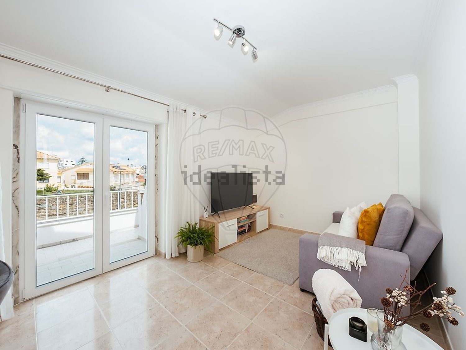 公寓 t3出售在Rua da Estação - 客厅