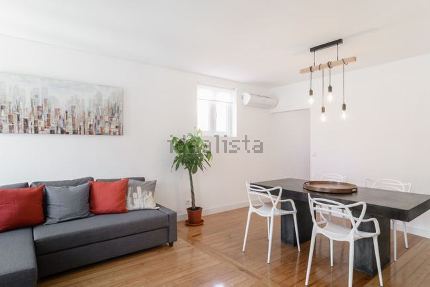 公寓 t2出售在Rua do Poço dos Negros - 客厅