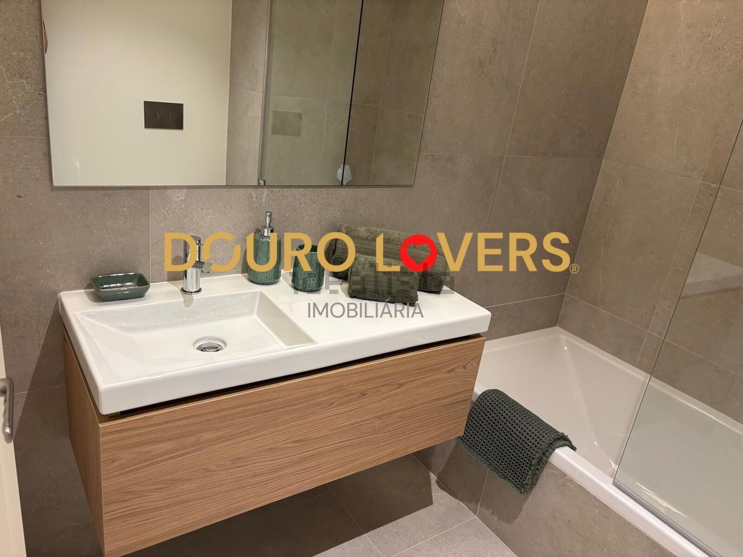 出租公寓 t1在Avenida Álvaro Cunhal - 卫生间