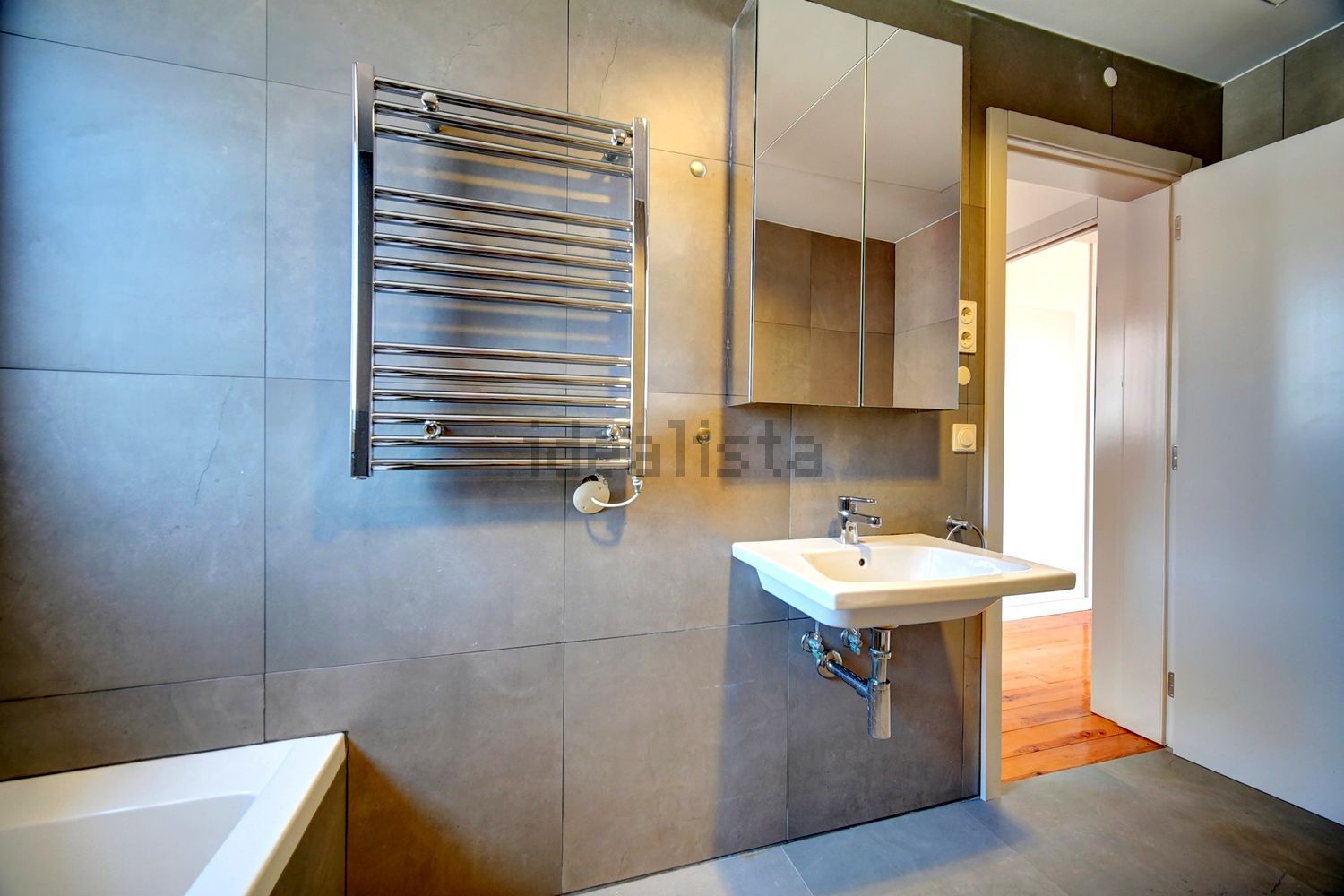 复式公寓出售在Rua da Academia das Ciências - 卫生间