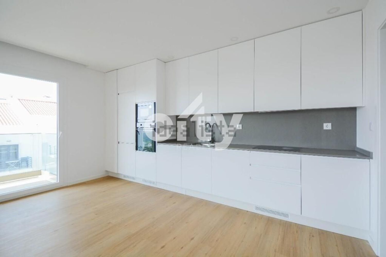 公寓 t3出售在Rua Doutor Sabino Galrão - 厨房