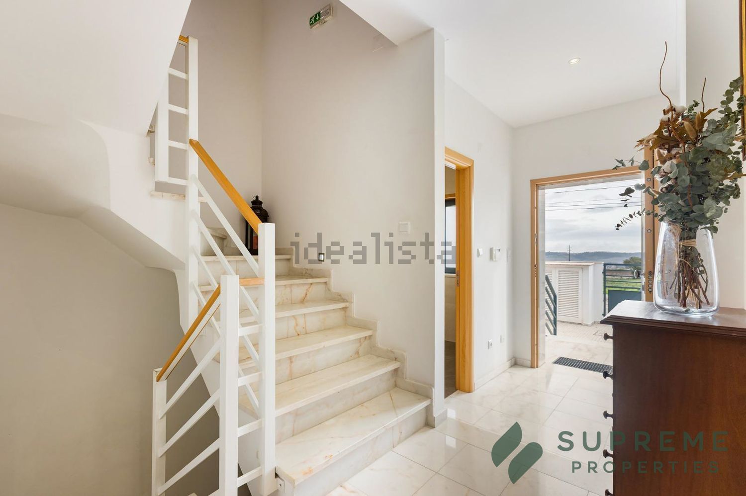 联排别墅出售在Rua José Augusto Gouveia - 详情