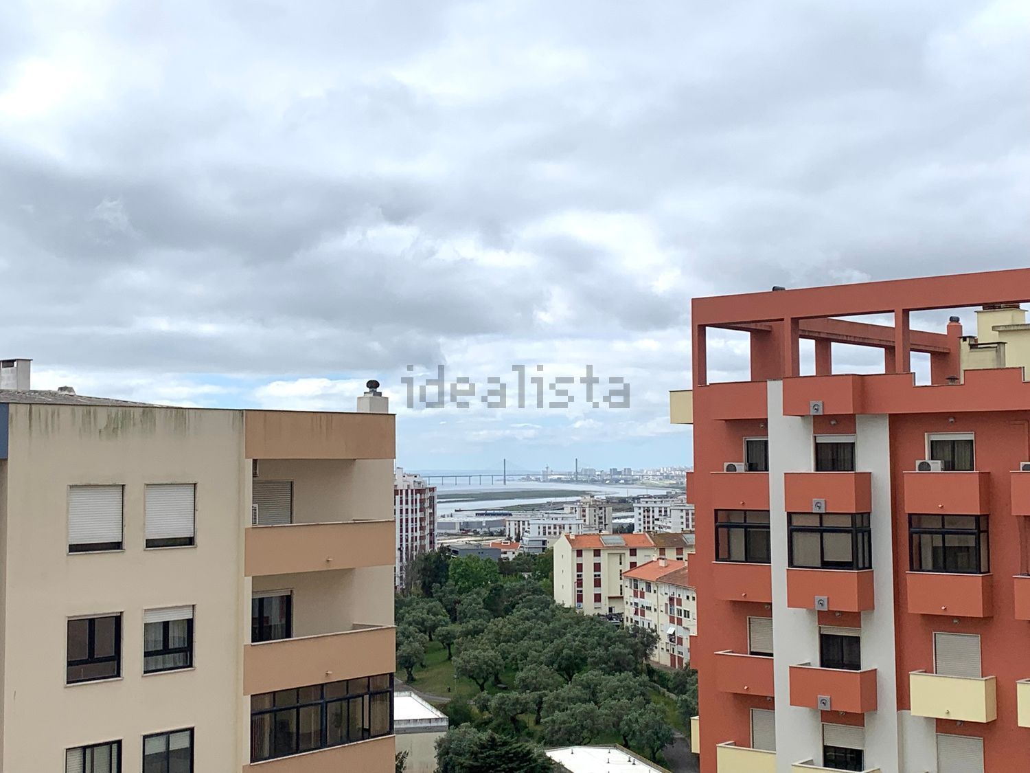 公寓 t2出售在Praceta Bernardo da Costa Macedo - 视线