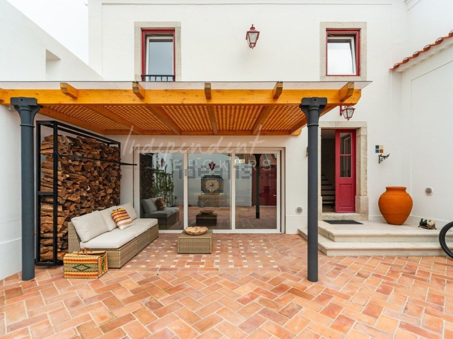 出租小楼房或独栋别墅在Rua Miguel Bombarda, 2 - 阳台