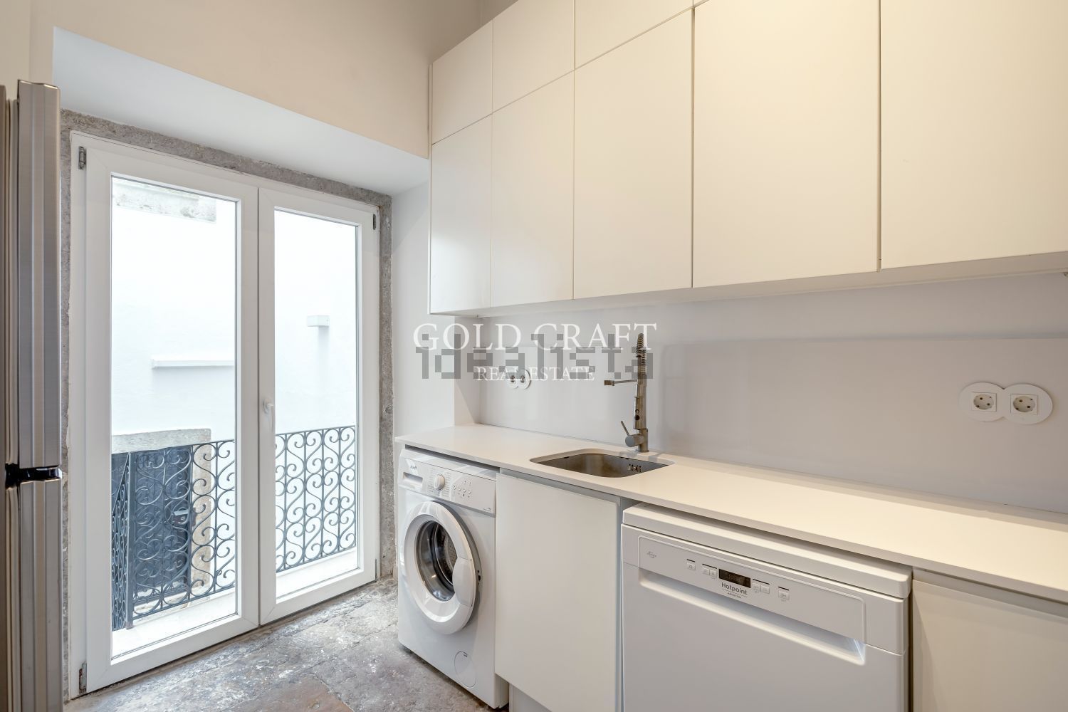 出租公寓 t3在Rua das Janelas Verdes - 厨房