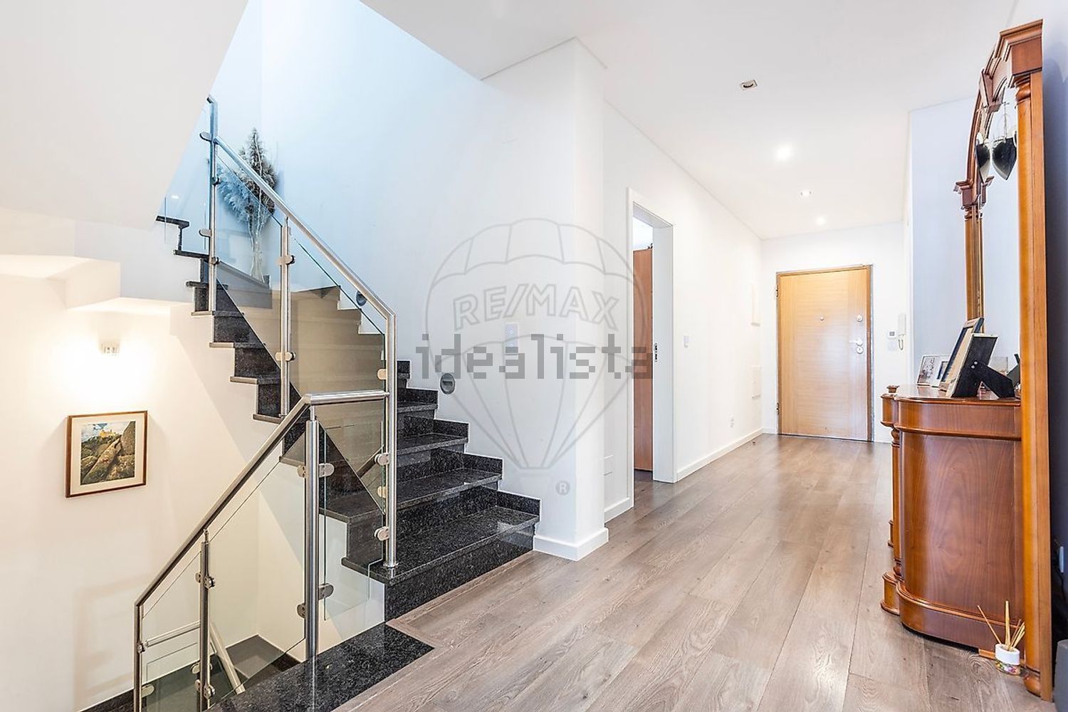 小楼房或独栋别墅出售在Largo do Juncalinho - 详情