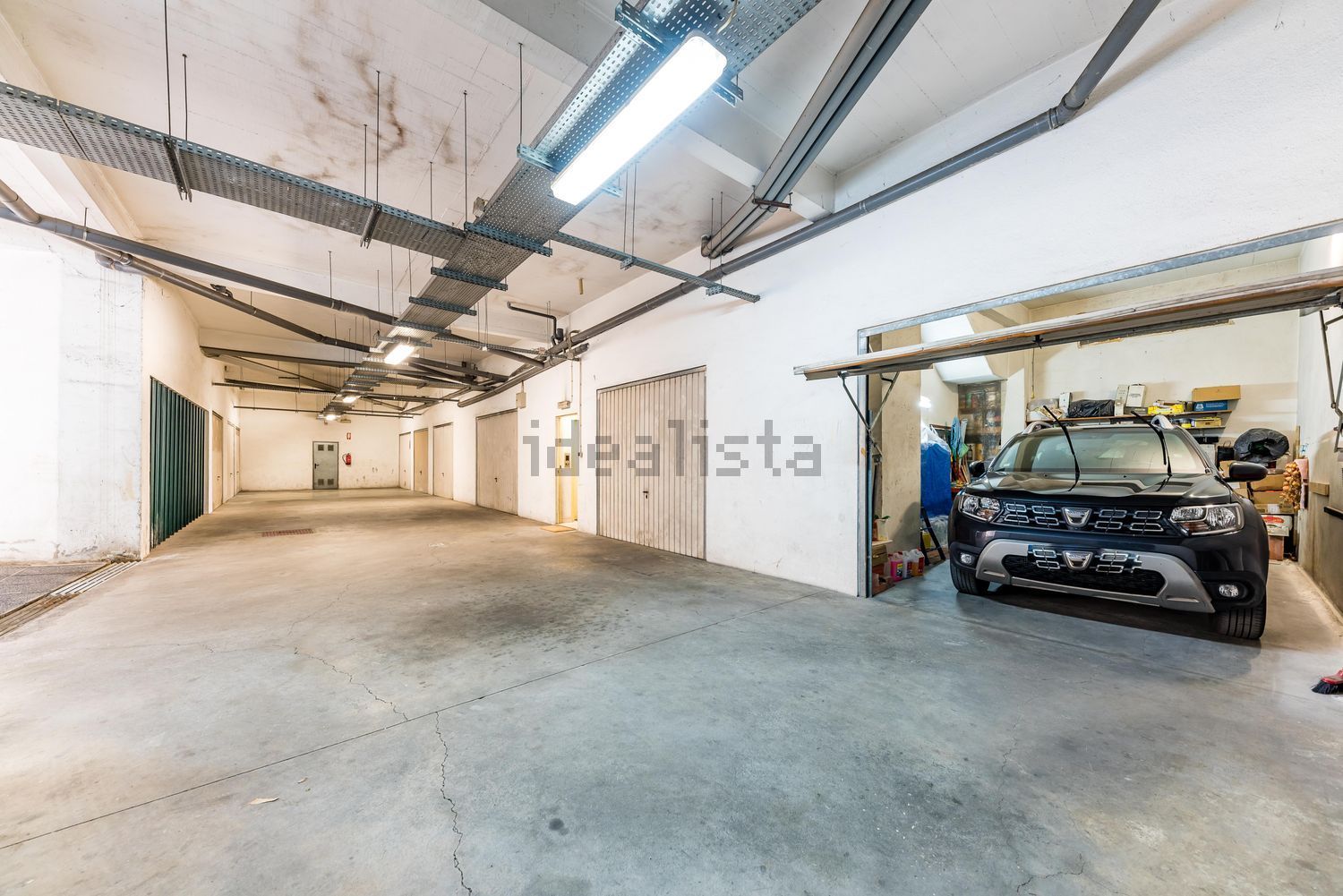 公寓 t4出售在Rua Maria Amália Vaz de Carvalho - 停车位