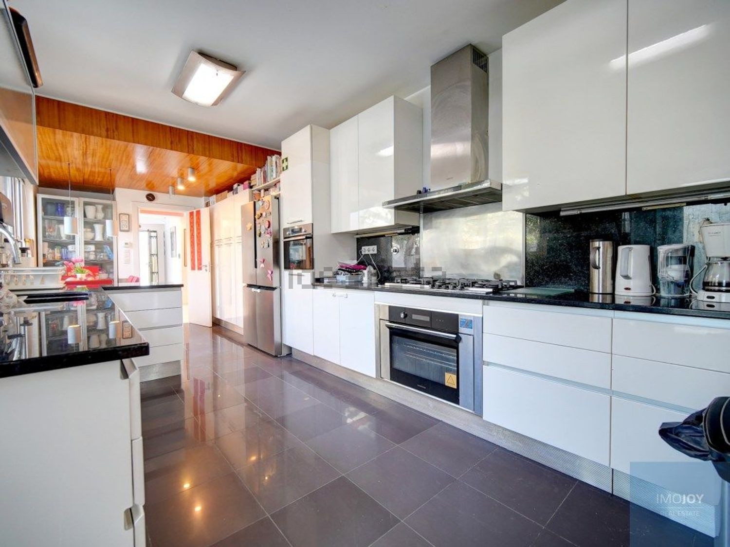 出租小楼房或独栋别墅在Rua Mato da Mina, 41 - 厨房