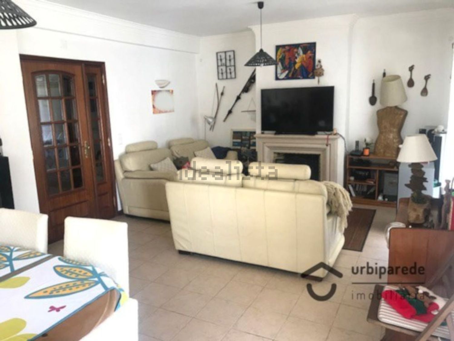 出租小楼房或独栋别墅在Praceta Susana Feitor s/n - 客厅