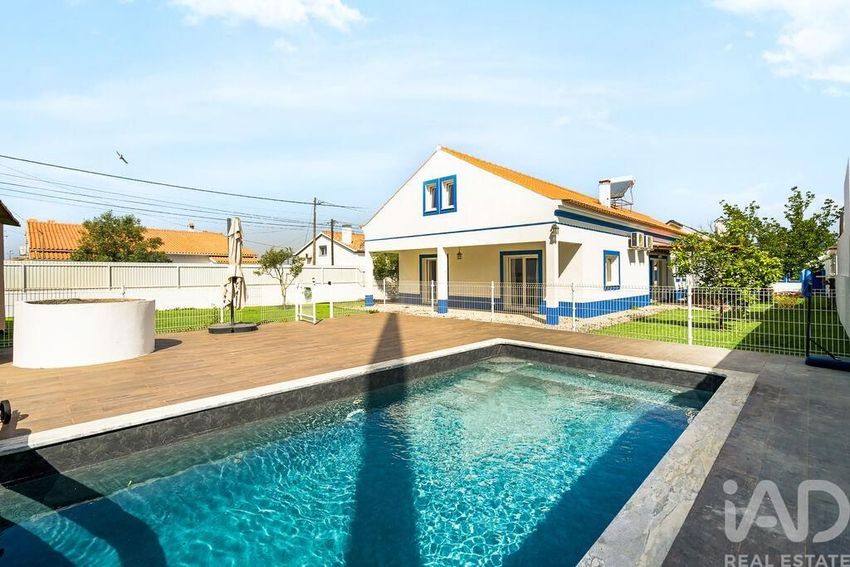 小楼房或别墅出售在Vale de Choupos - Choilo - Galeotas