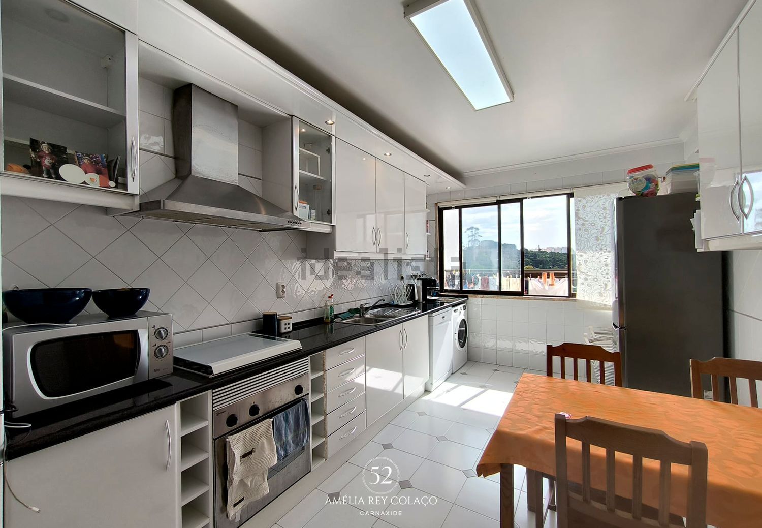 出租公寓 t3在Rua Amélia Rey Colaço, 52 - 厨房
