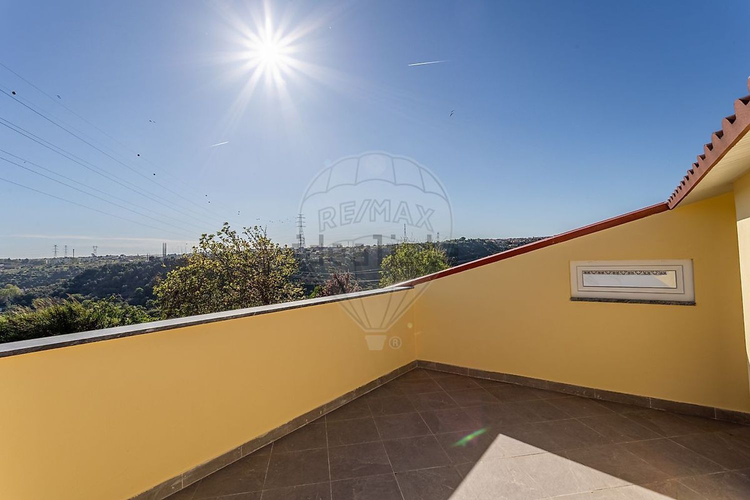 小楼房或独栋别墅出售在Rua Guerra Junqueiro - 阳台