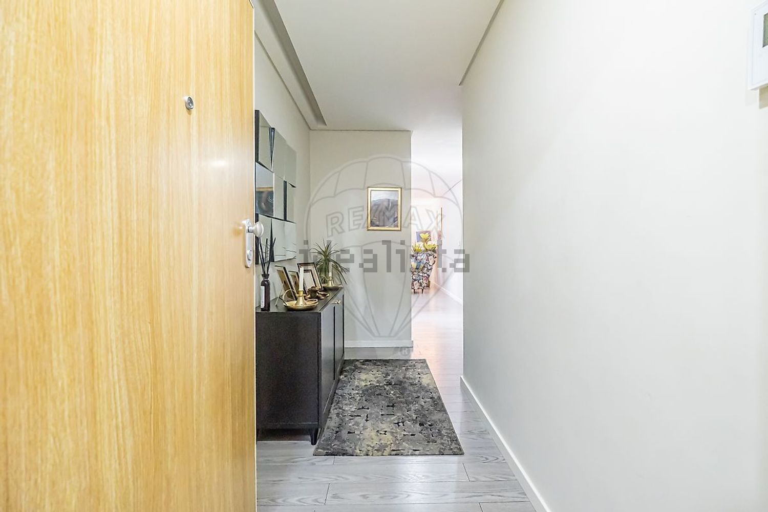 公寓 t3出售在Rua 25 de Abril de 1974 - 过道