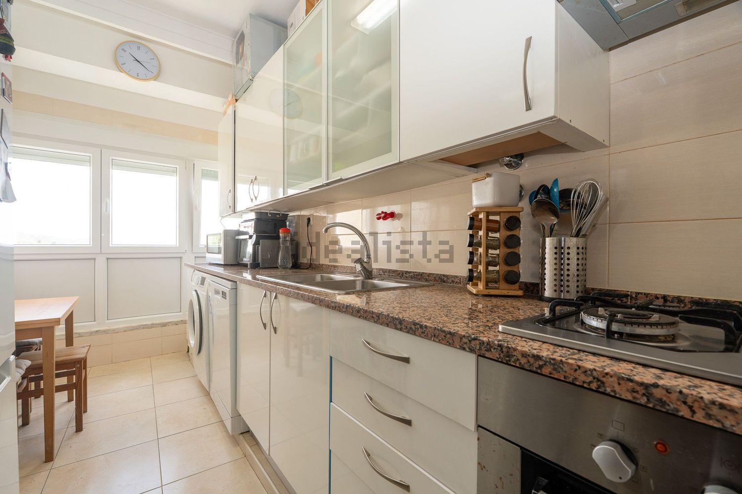 公寓 t2出售在Rua Soeiro Pereira Gomes, 5 - 厨房