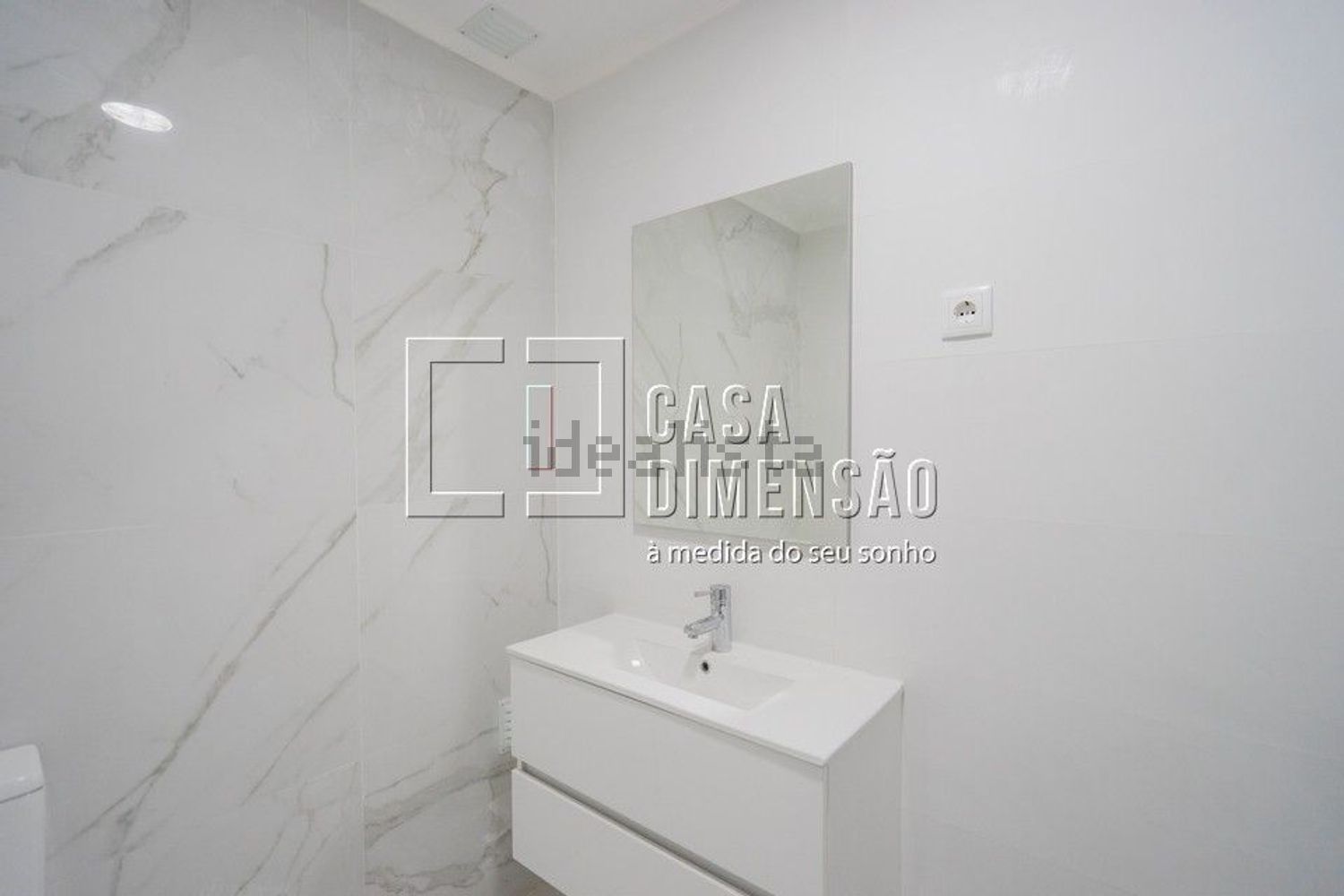 公寓 t1出售在Falagueira-Venda Nova - 卫生间