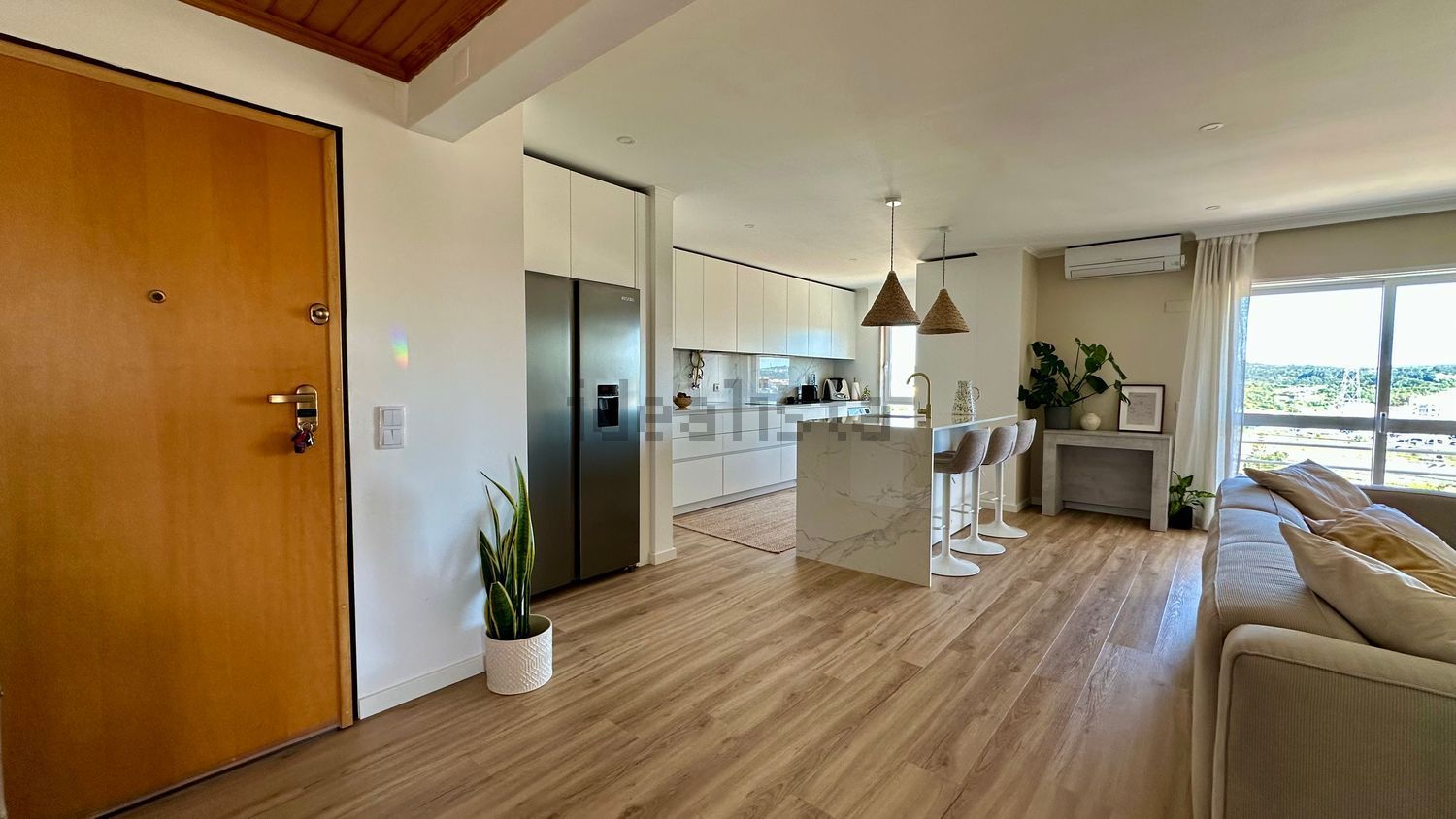 出租公寓 t2在Rua da Suécia, 10 n - 客厅