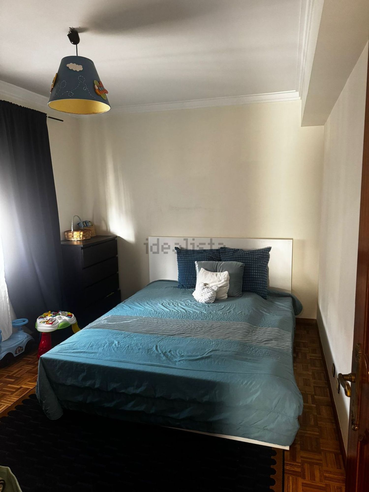 小楼房出售在Praceta António Herédia - 卧室