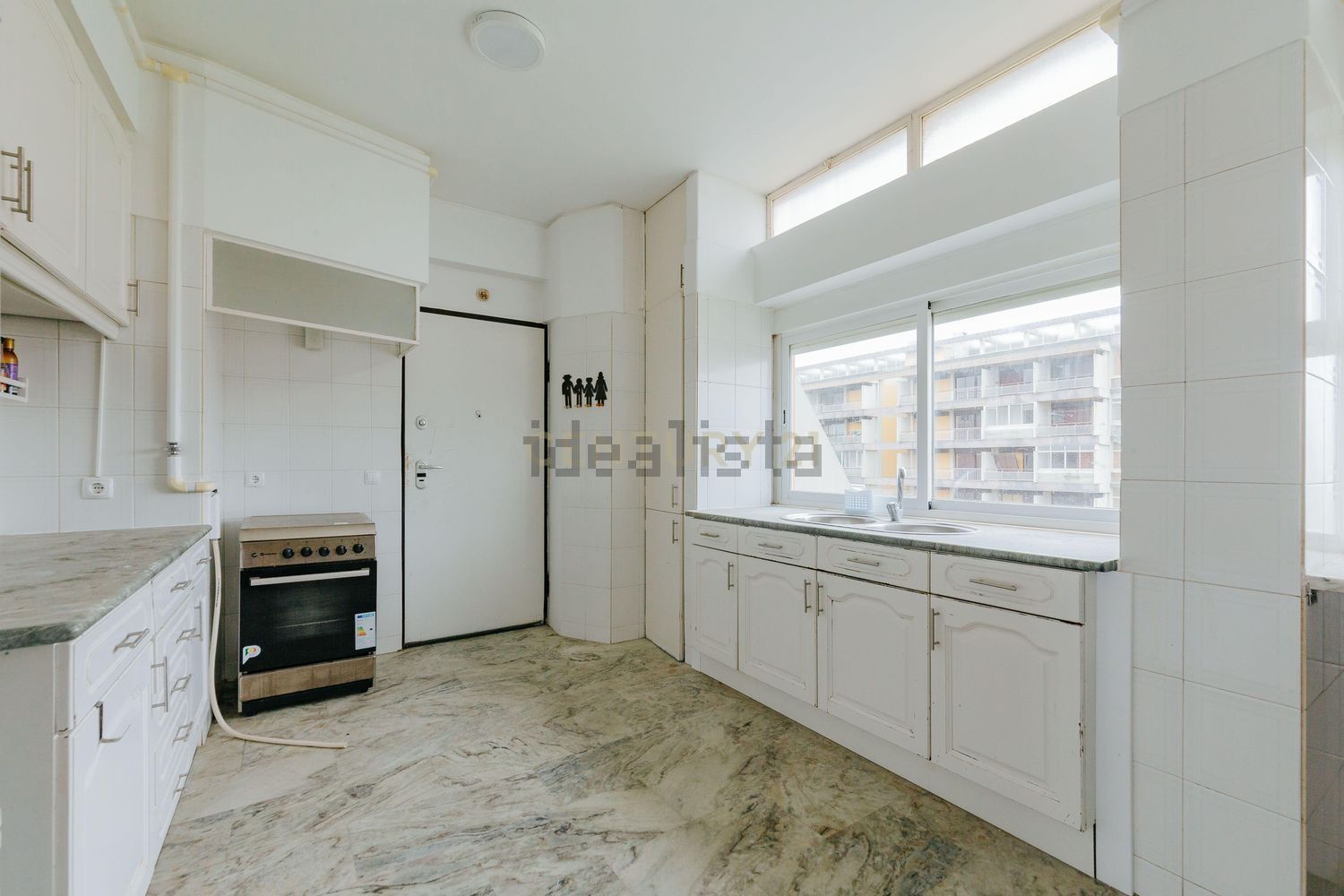 出租公寓 t5在Olivais - 厨房