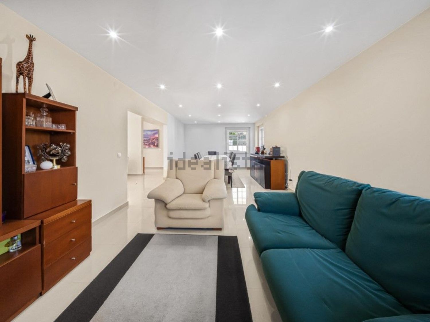 小楼房或独栋别墅出售在Rua da Liberdade - 客厅