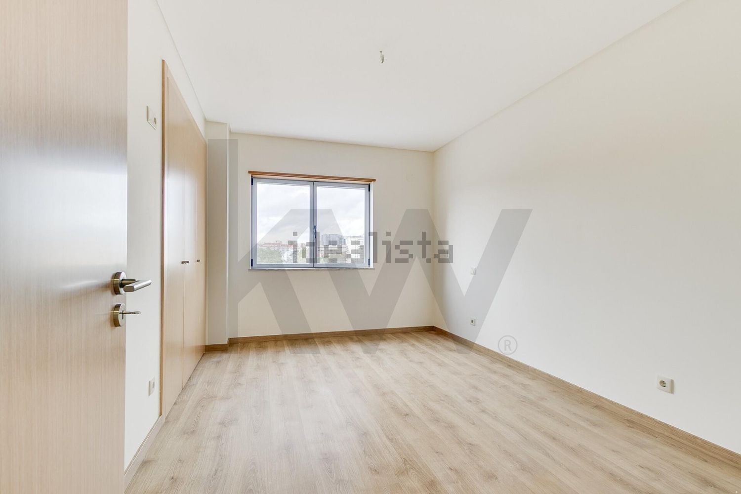 公寓 t3出售在Estrada da Luz, 81 - 居住