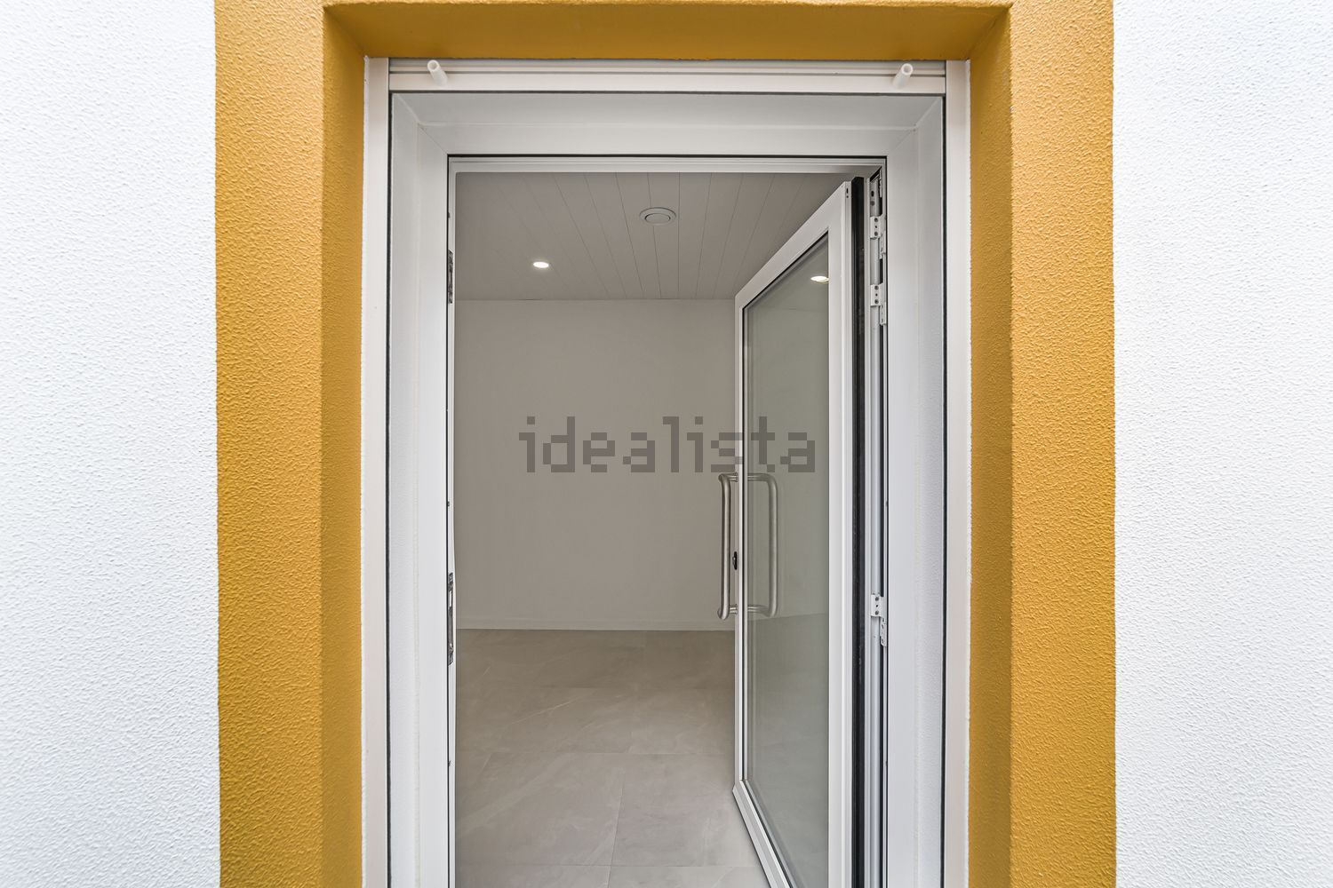 出租t0（单人公寓）在Rua José Ferreira Pio - 过道