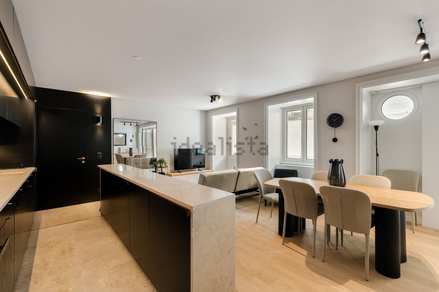 出租公寓 t1在Rua do Telhal, 72 - 客厅