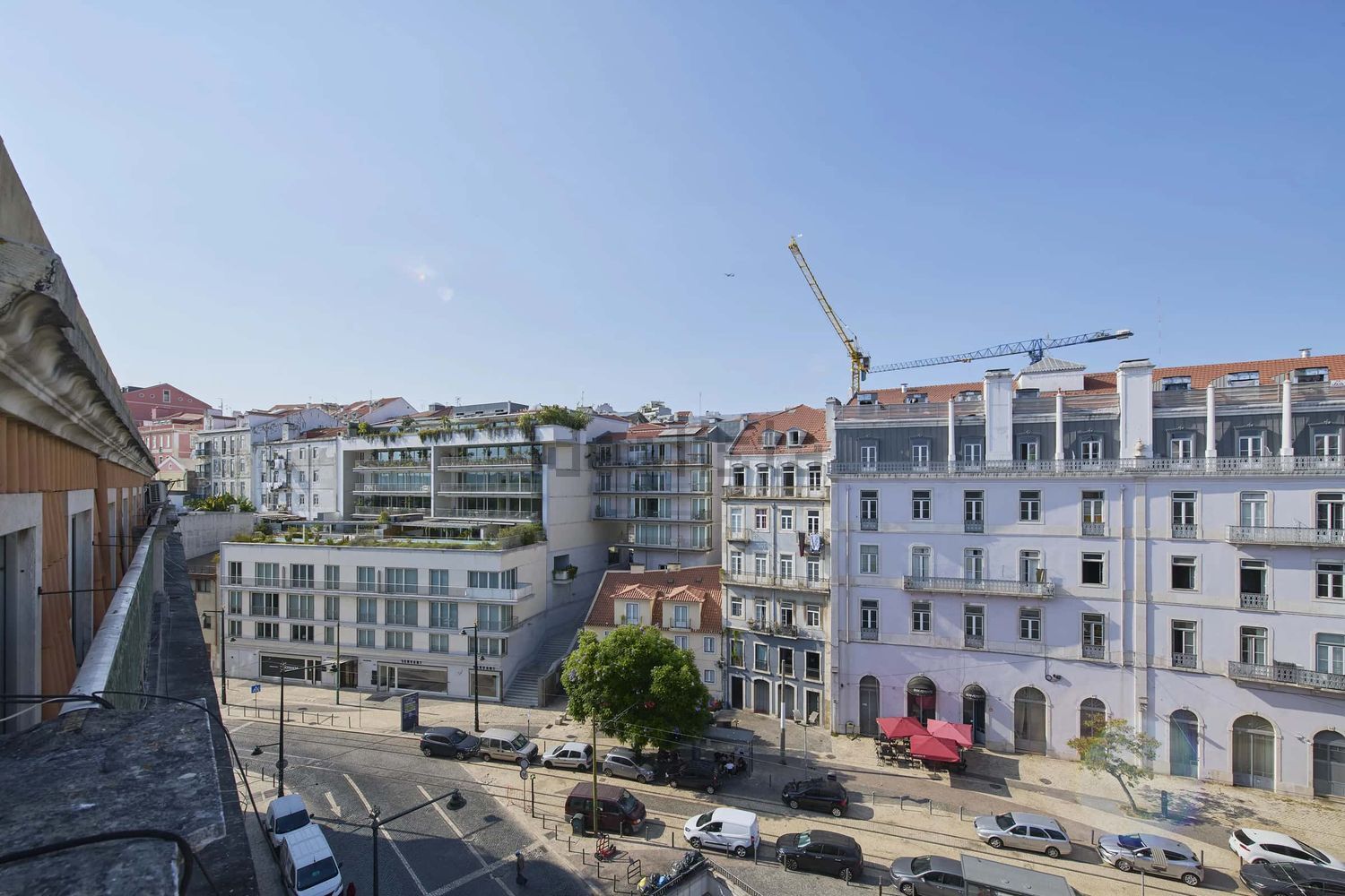 出租房间在Largo Vitorino Damásio, 2 - 视线