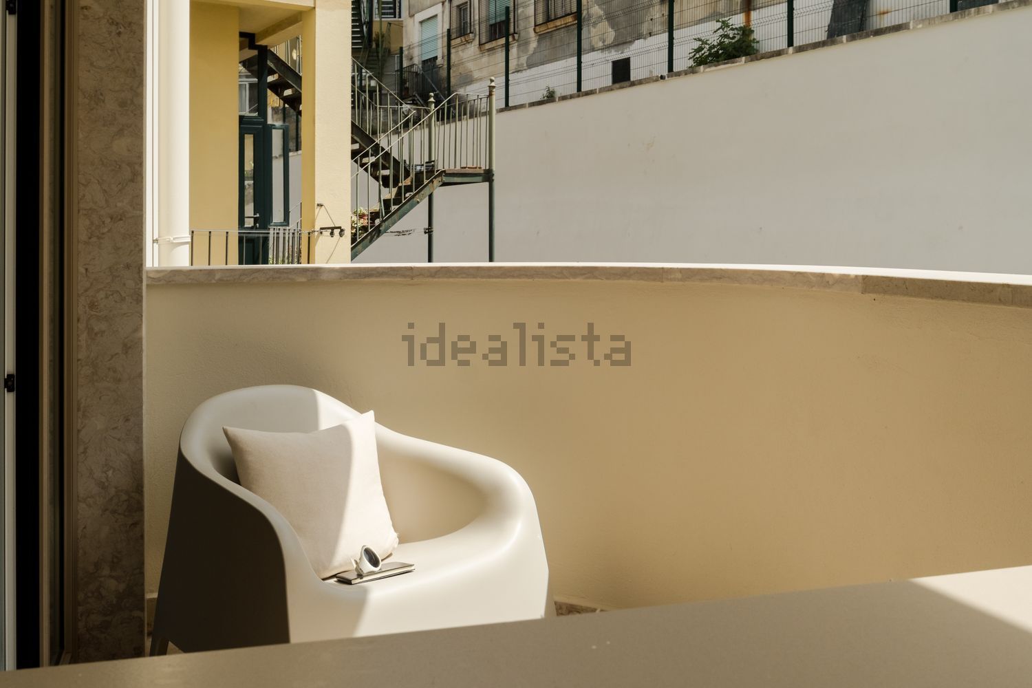 出租公寓 t1在Rua do Telhal, 72 - 露台