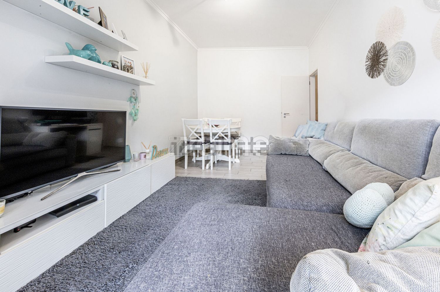 公寓 t2出售在Rua General Humberto Delgado, 41 - 客厅