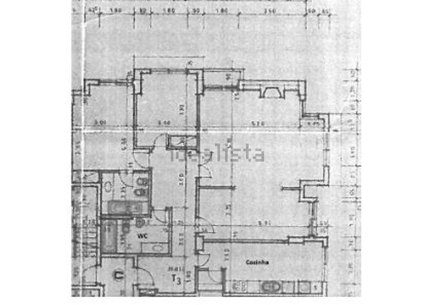 出租顶层公寓在Rua Padre Américo - 平面图