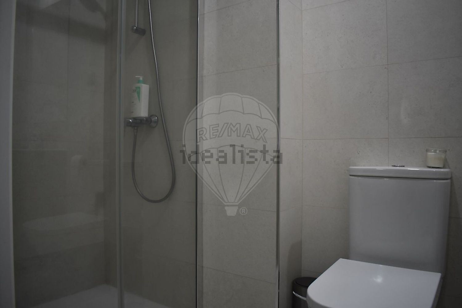 公寓 t2出售在Rua Gago Coutinho e Sacadura Cabral - 卫生间