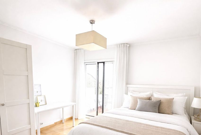 出租房间在Rua Professor João Barreira, 2