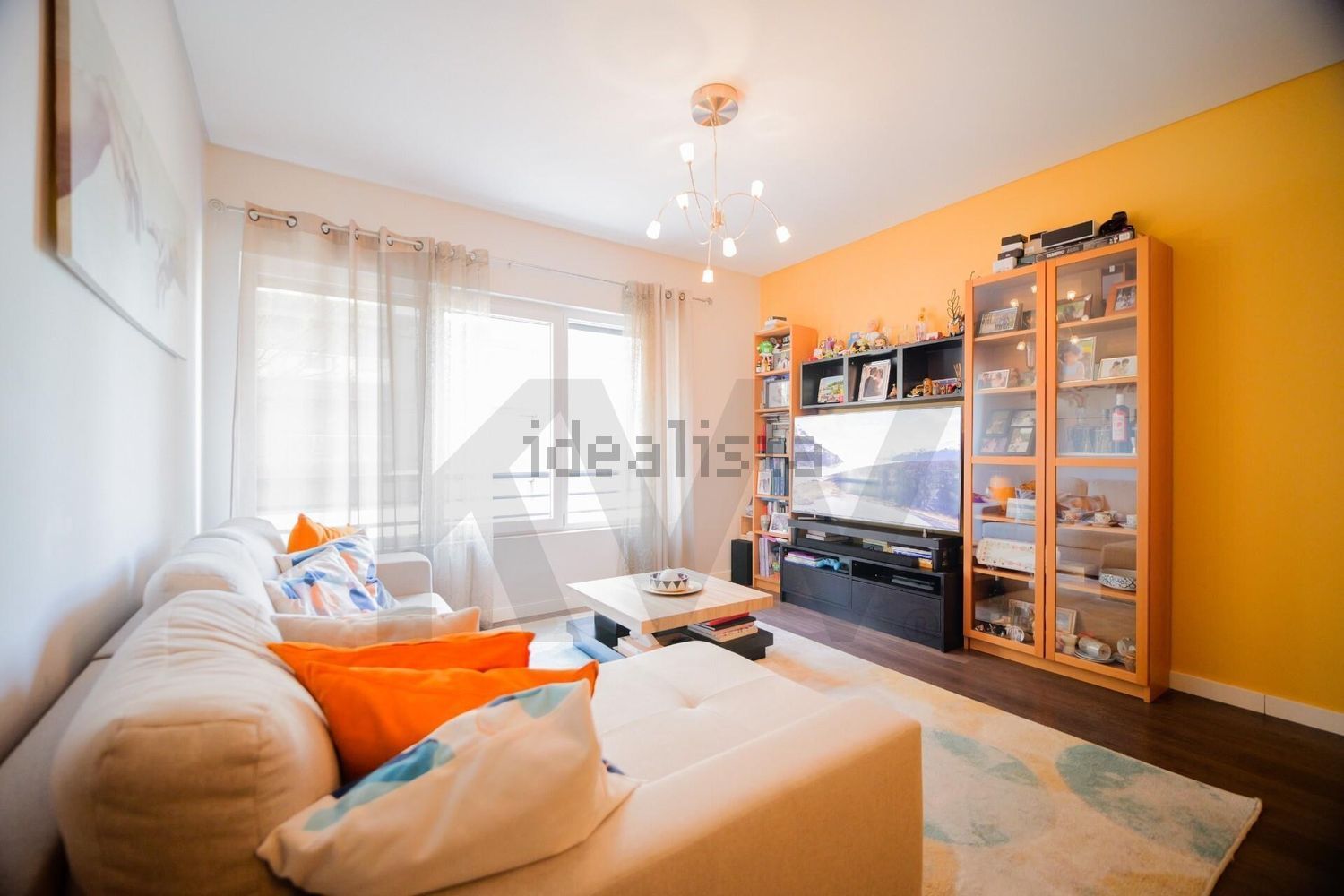 公寓 t2出售在Alto dos Moinhos - 客厅