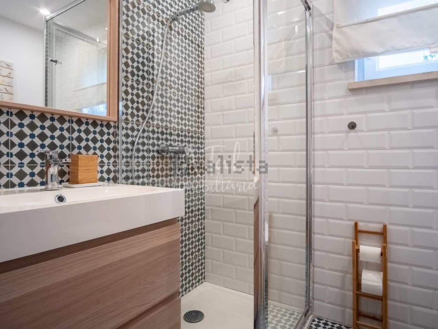 小楼房或独栋别墅出售在Vale de Choupos - Choilo - Galeotas - 卫生间