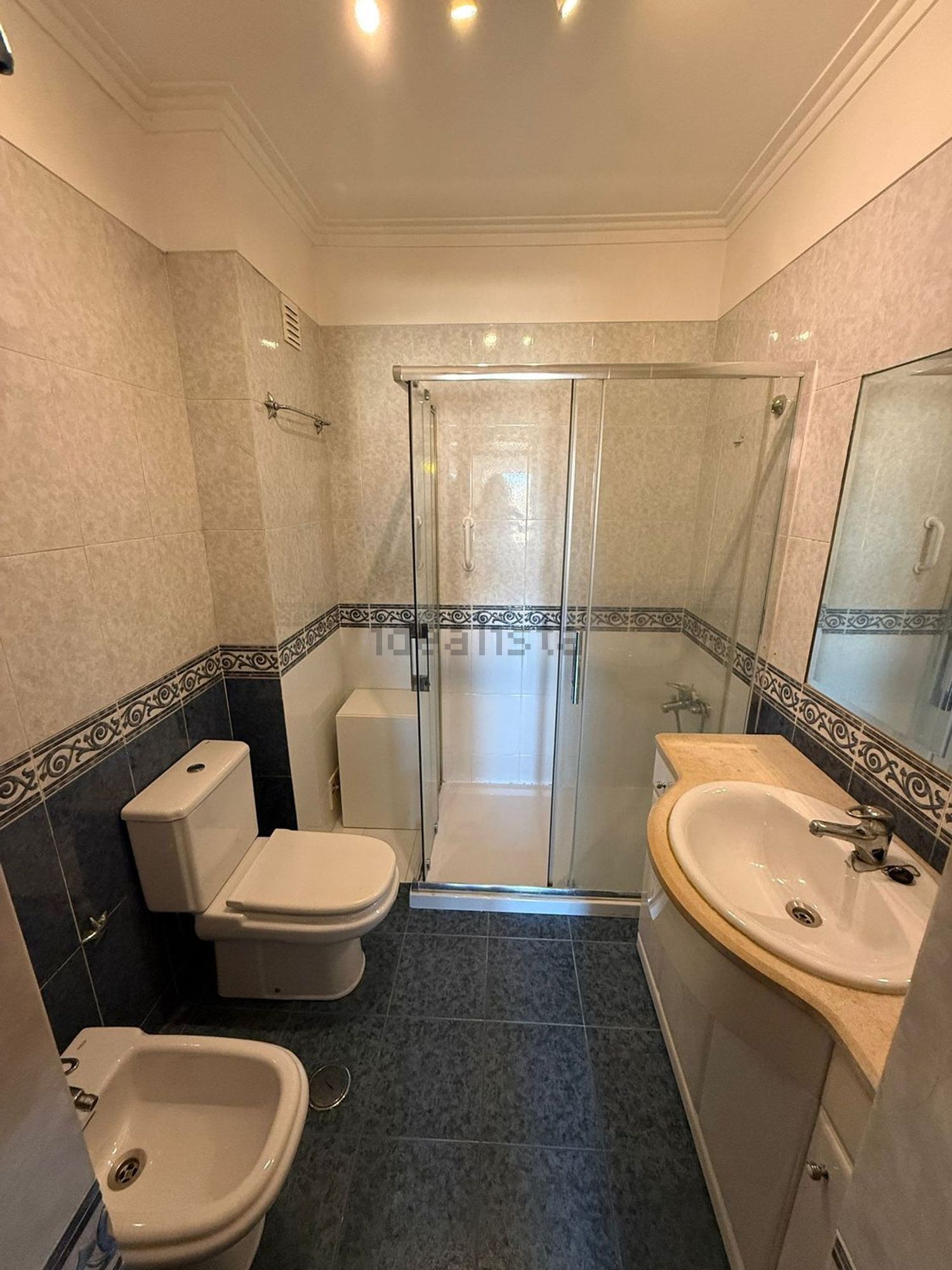 公寓 t2出售在Rua António Rebelo da Silva - 卫生间