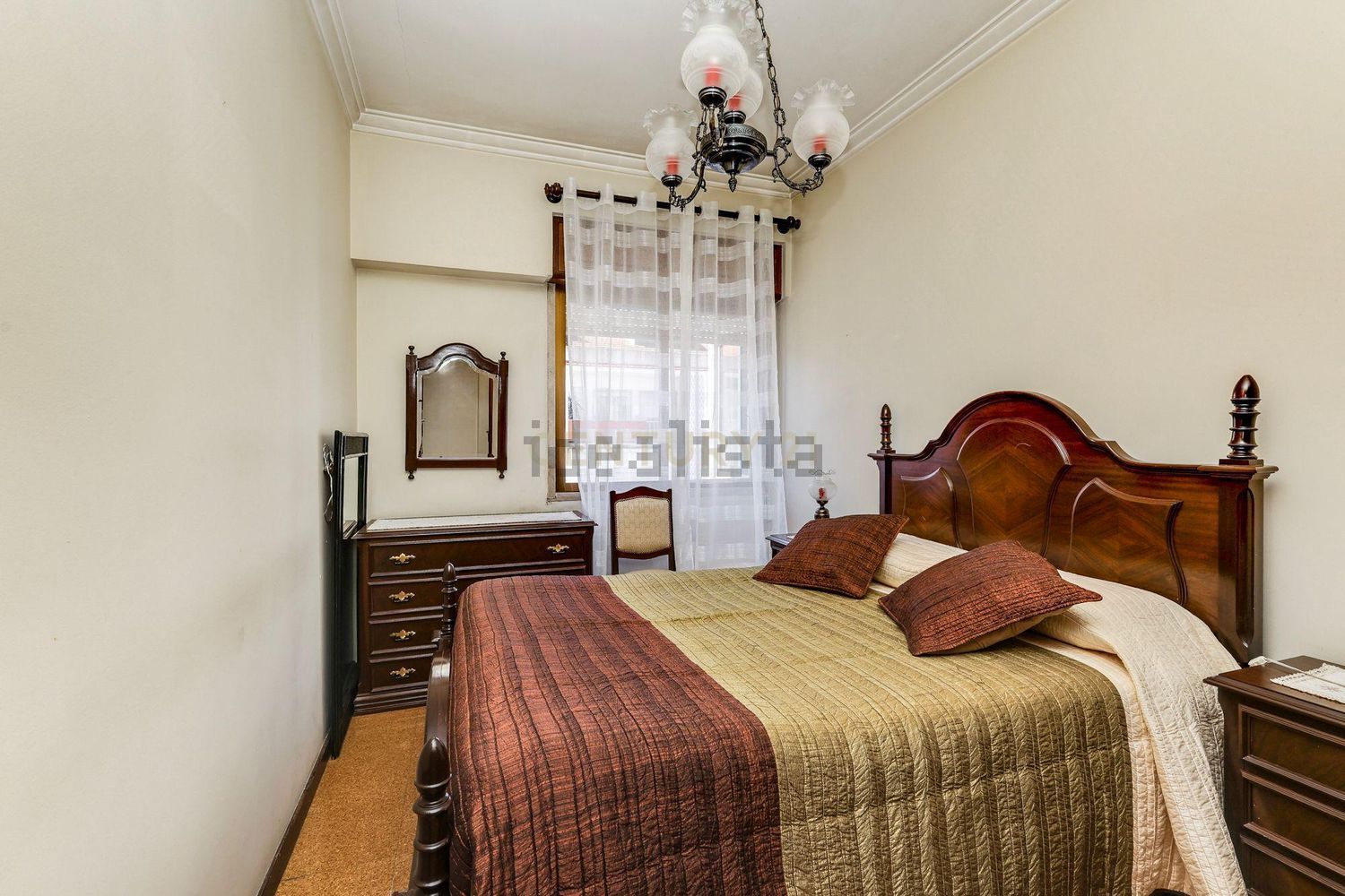 公寓 t1出售在Rua Montepio Geral s/n - 卧室