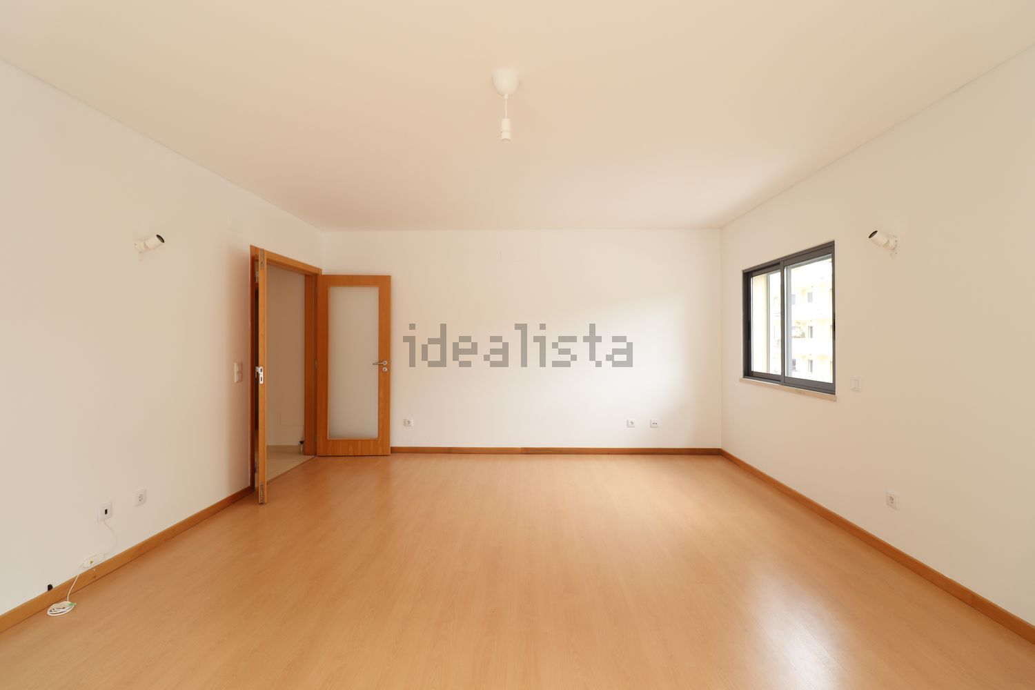 出租公寓 t2在Rua Ribeira dos Bogueiros, 46 - 客厅