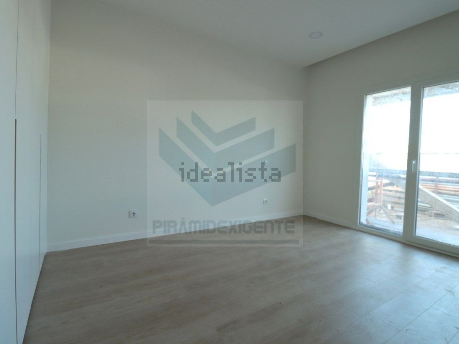 小楼房或独栋别墅出售在Moita - 居住