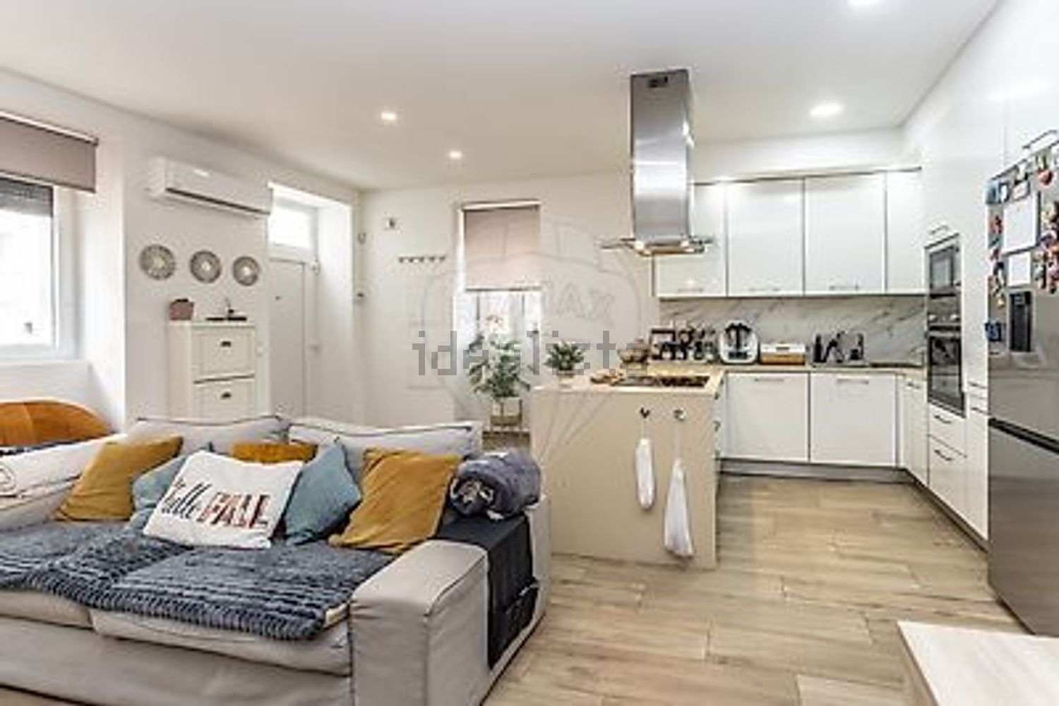 双拼别墅出售在Rua Conselheiro Joaquim António D'Aguiar - 客厅