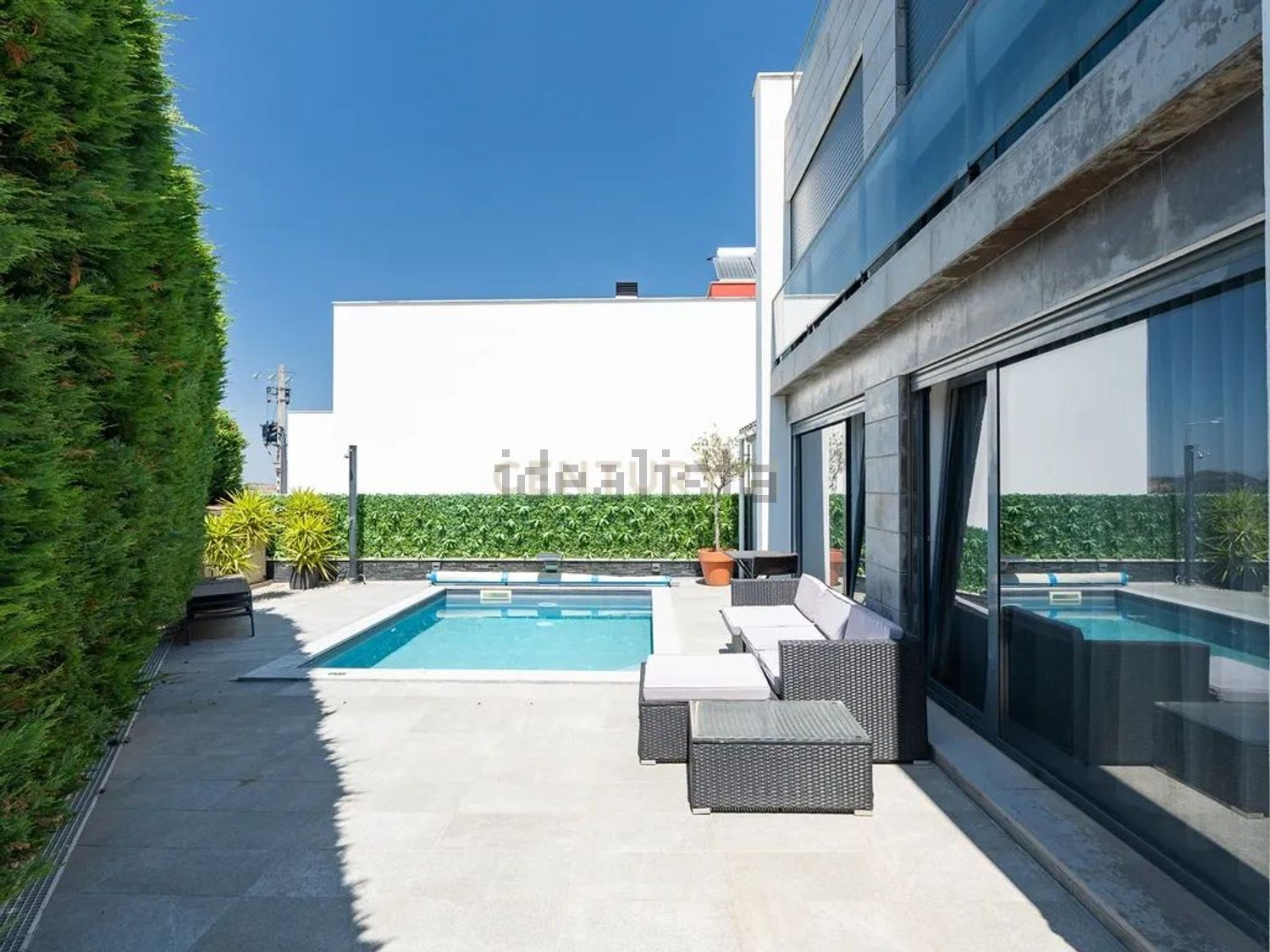 小楼房或独栋别墅出售在Rua dos Calços - 游泳池