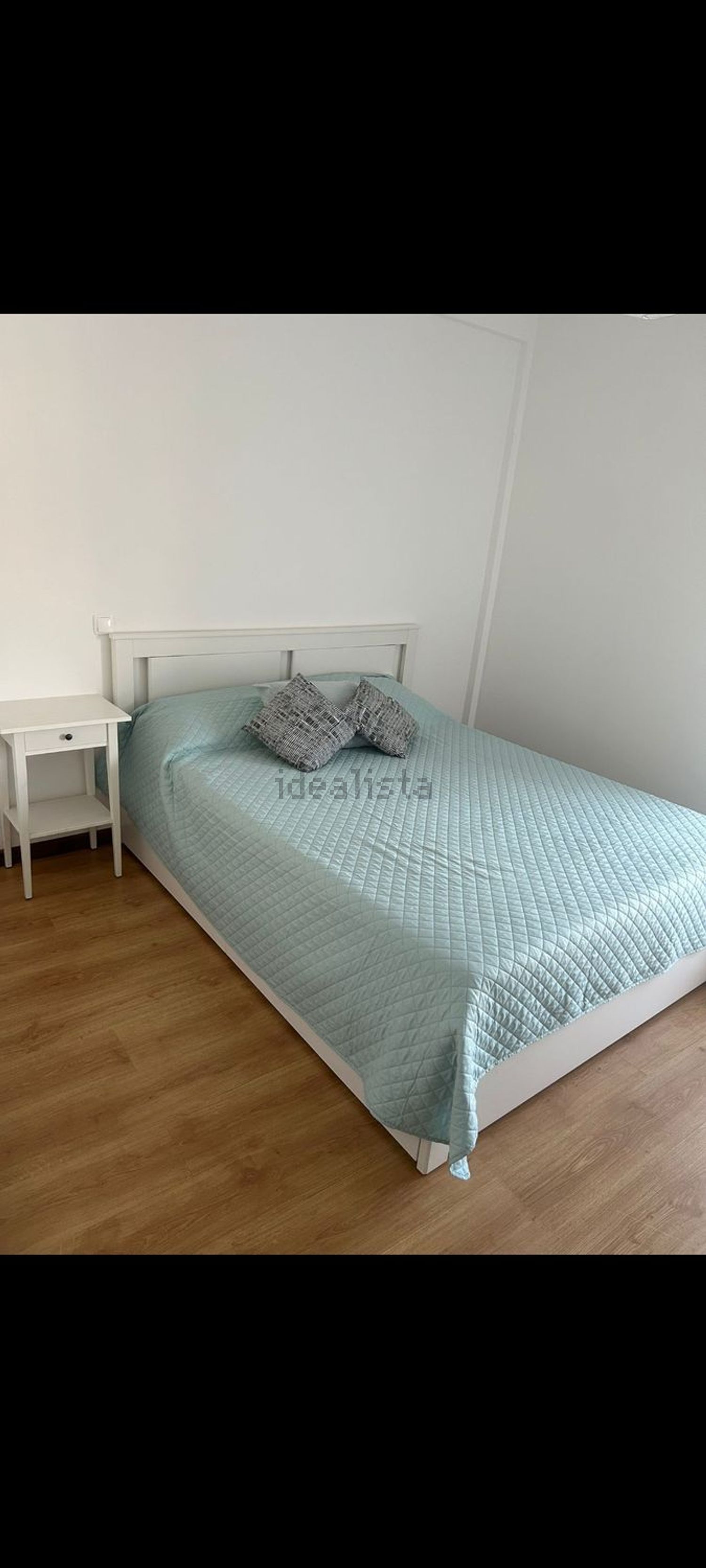 出租房间在Rua José Afonso, 2 - 卧室