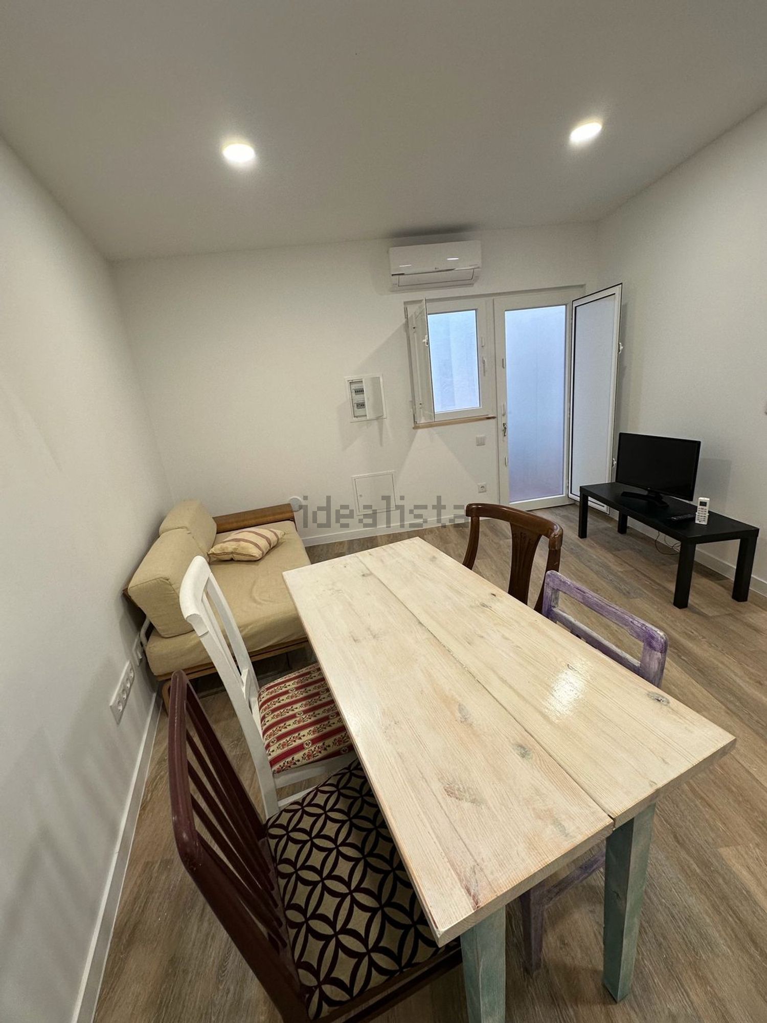 出租公寓 t1在Rua Filarmónica 1º de Dezembro - 客厅