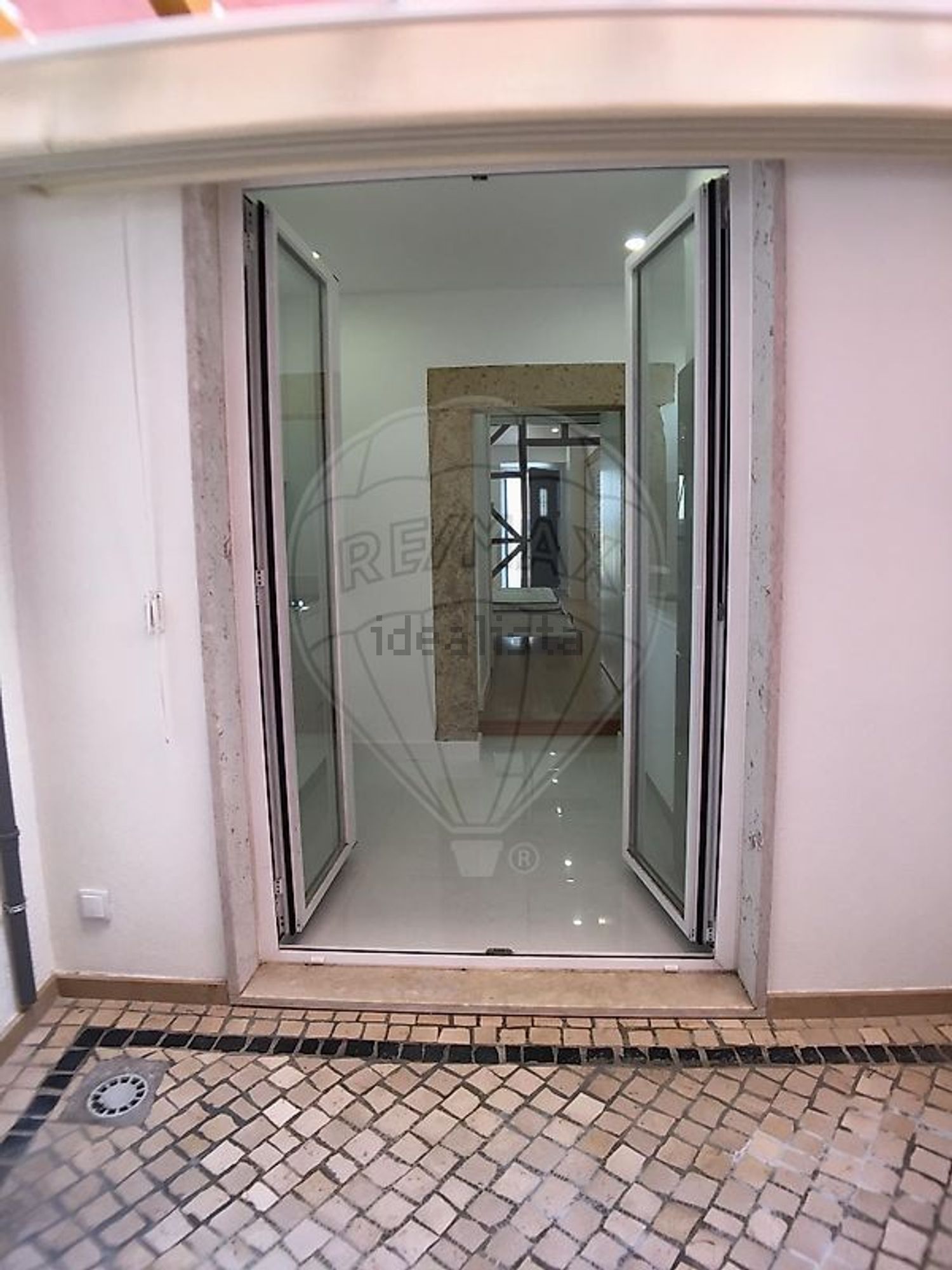 公寓 t1出售在Travessa da Conceição à Lapa - 过道