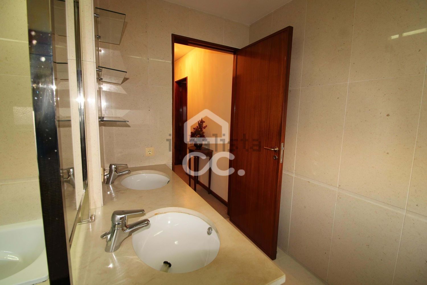 小楼房或独栋别墅出售在Santo Antão e São Julião do Tojal - 卫生间