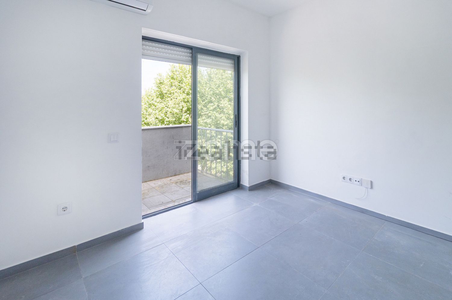 公寓 t2出售在Travessa Rafael de Oliveira, 1 - 客厅