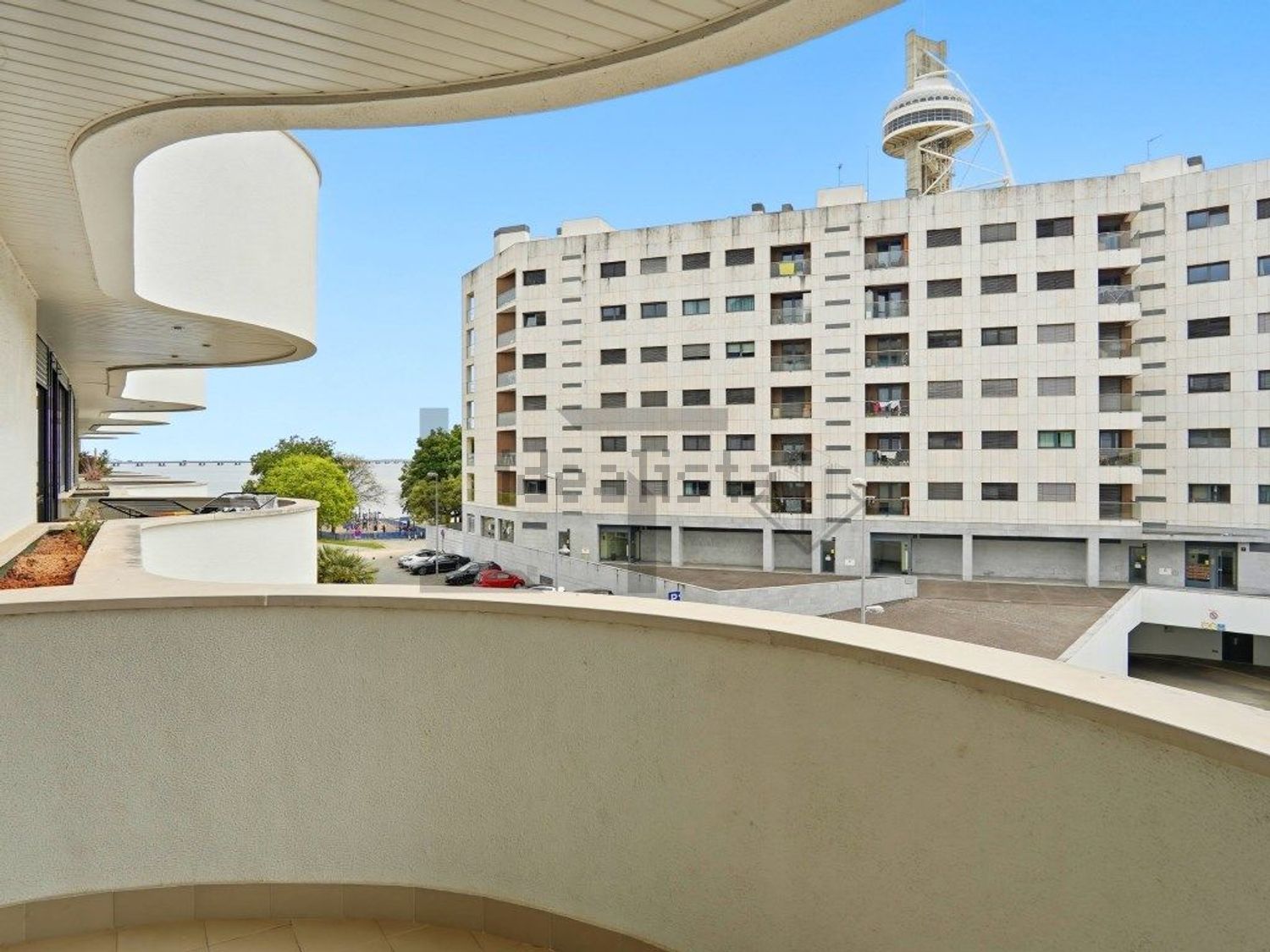 出租公寓 t2在Rua Comandante Cousteau - 阳台