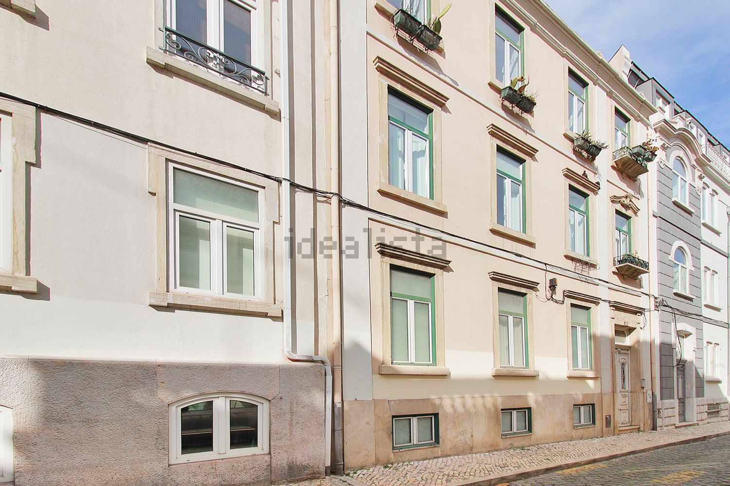 复式公寓出售在Rua das Taipas - 外立面