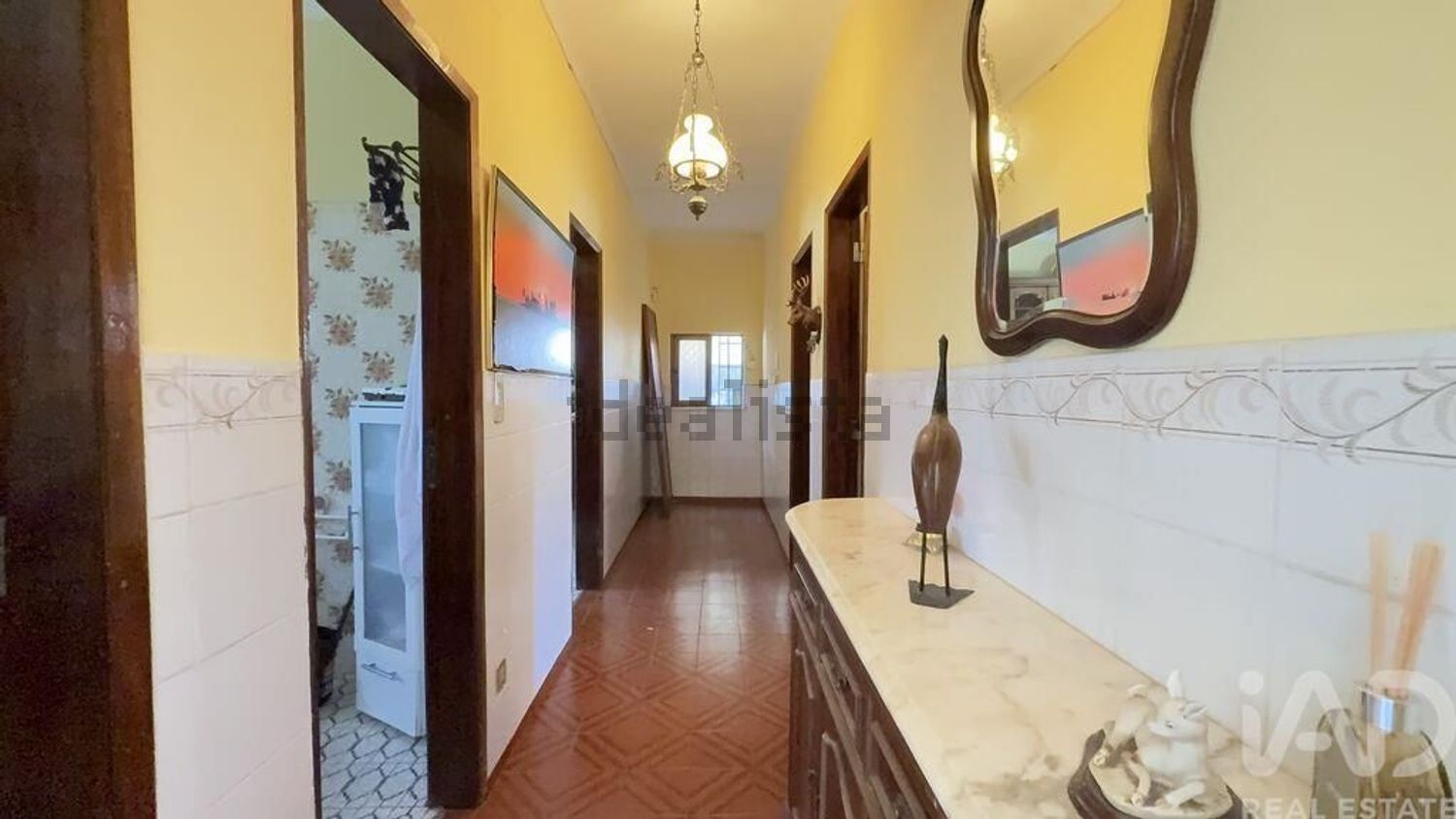 小楼房或独栋别墅出售在Alhos Vedros - 过道