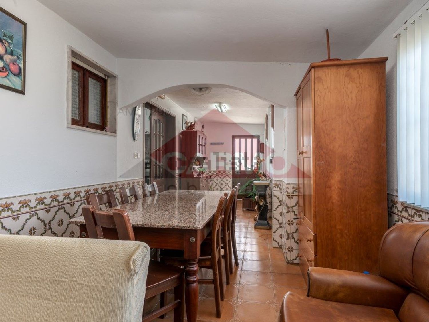 小楼房或独栋别墅出售在Atalaia e Alto Estanqueiro - Jardia - 客厅